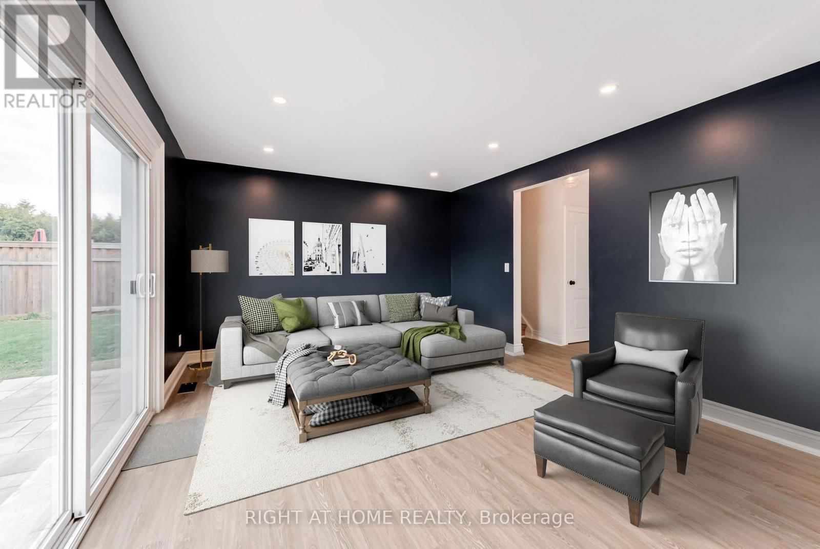 853 FERNHILL BOULEVARD Image 24