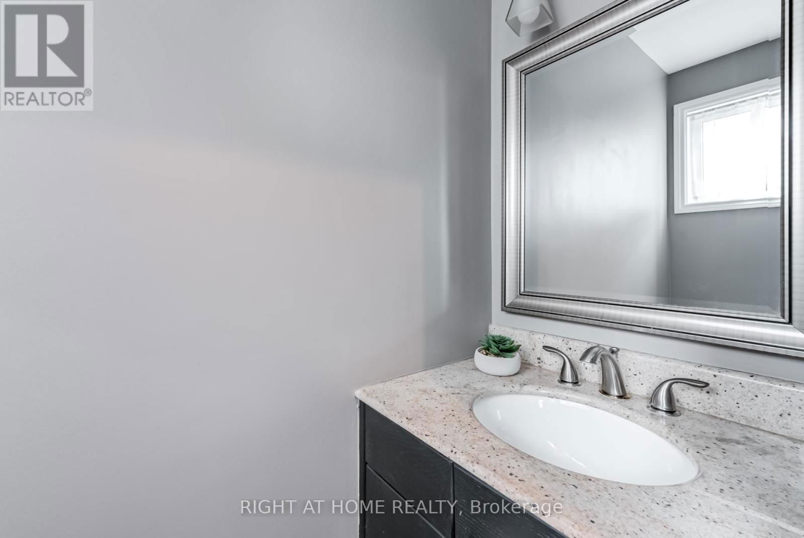 853 FERNHILL BOULEVARD Image 26