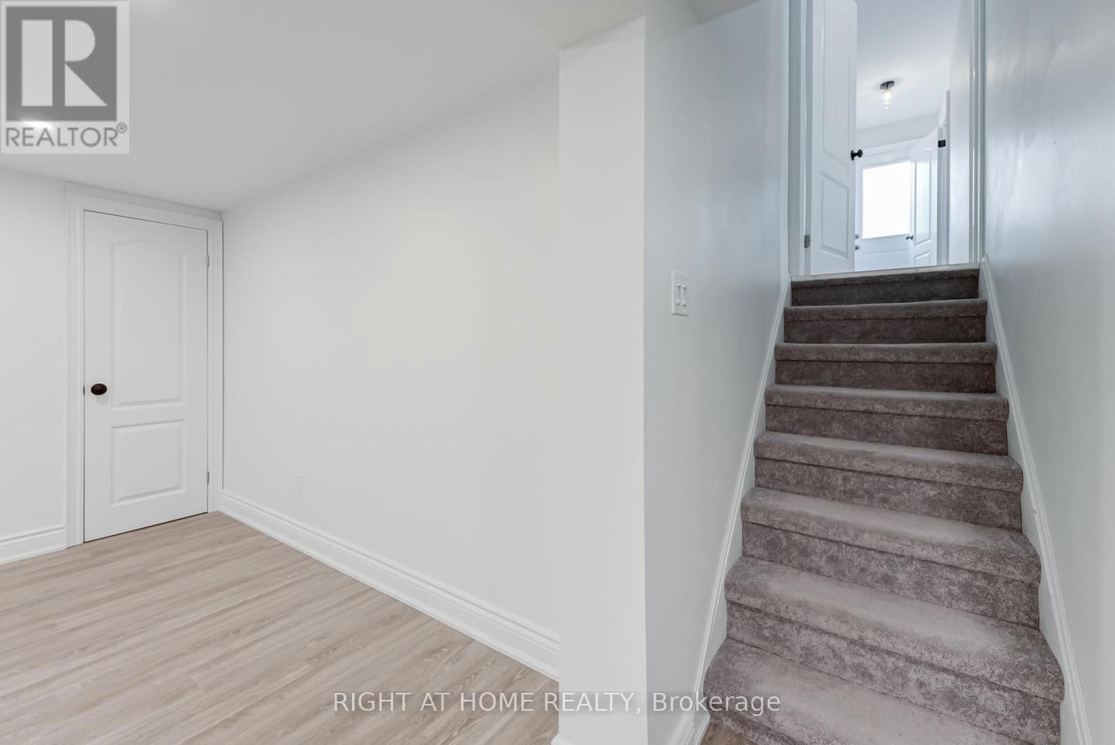 853 FERNHILL BOULEVARD Image 27