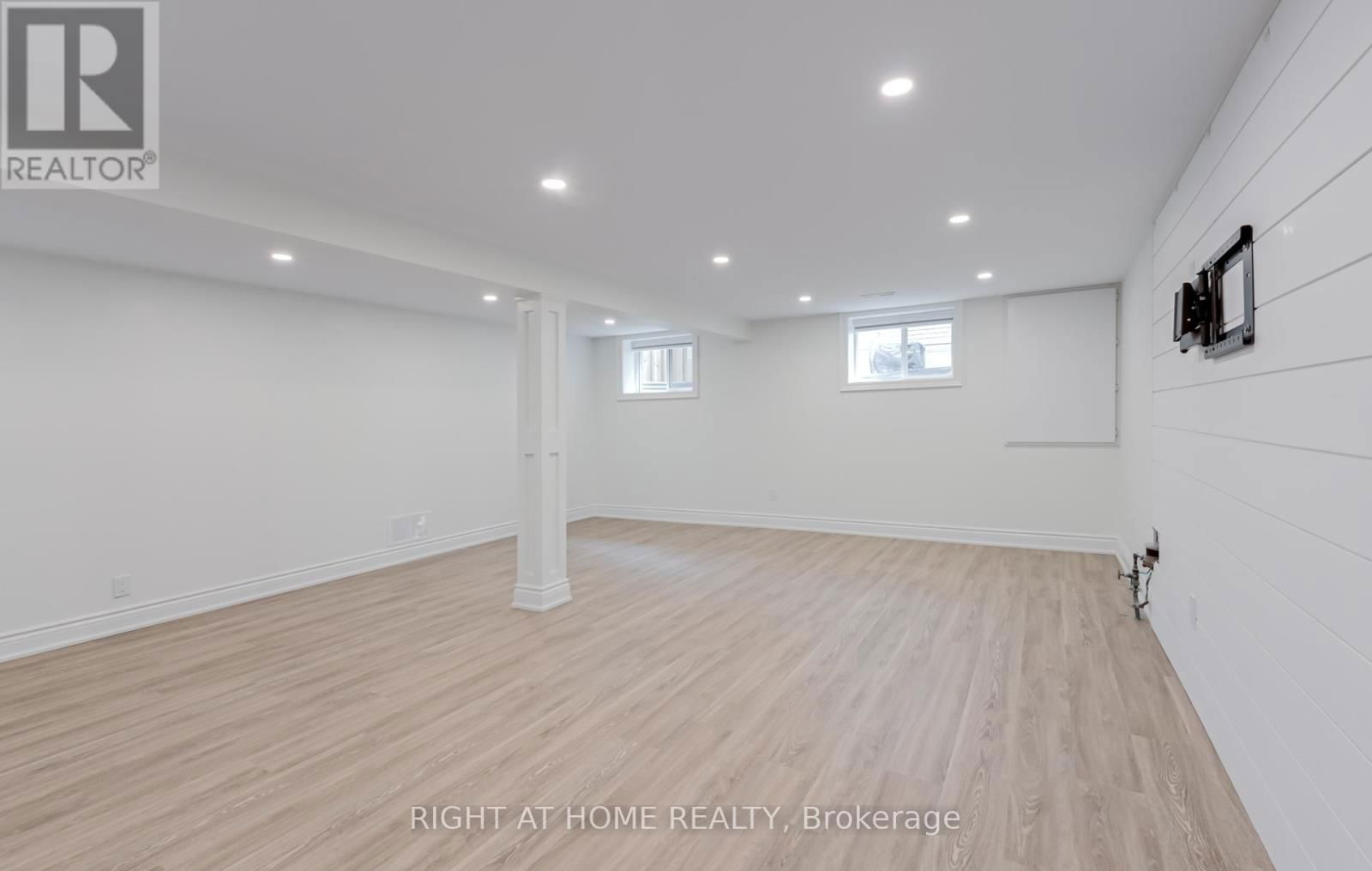 853 FERNHILL BOULEVARD Image 28