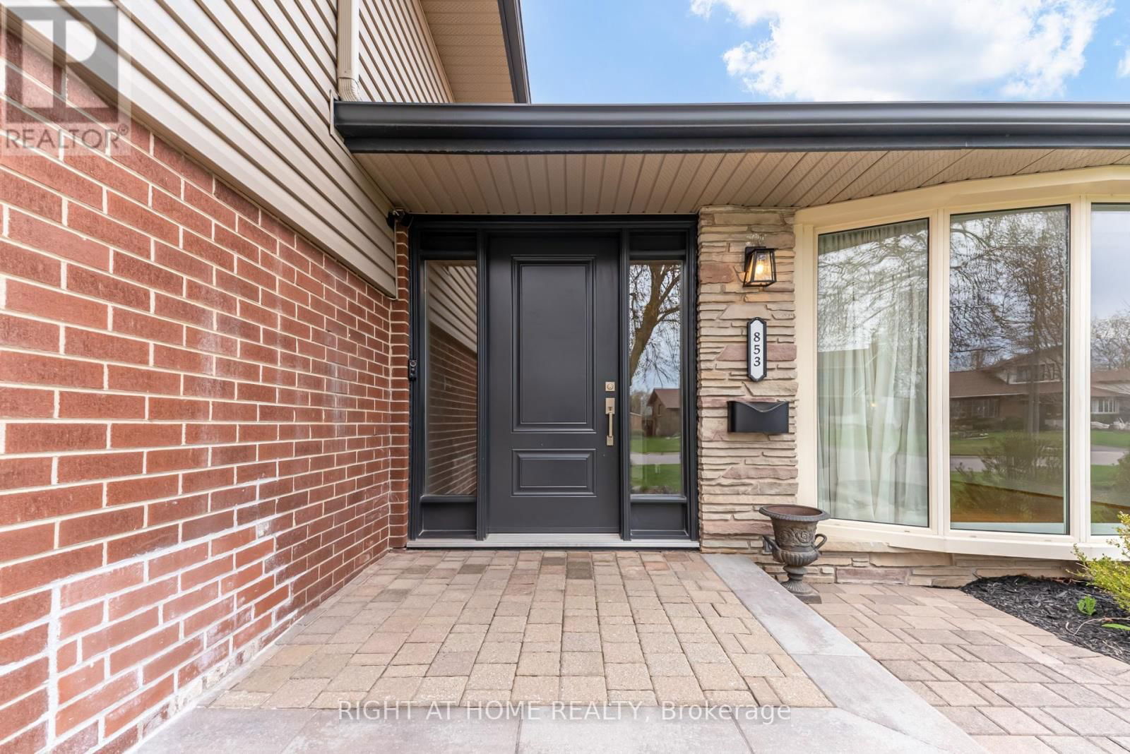 853 FERNHILL BOULEVARD Image 4
