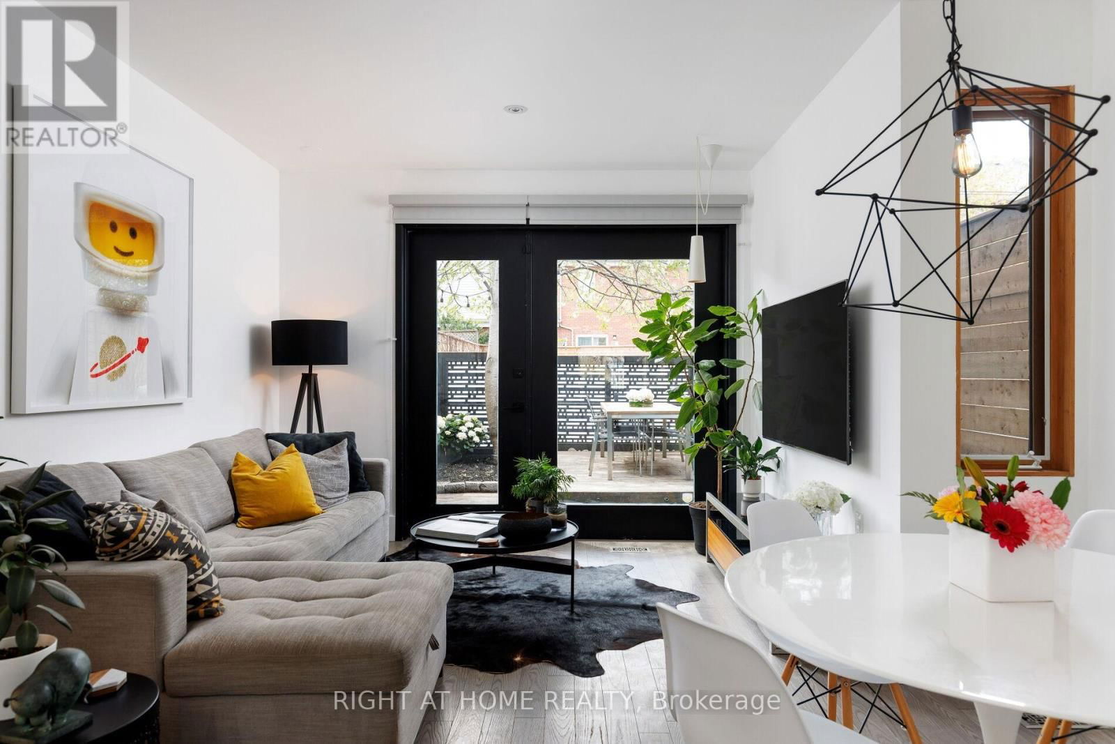 128 HAMILTON STREET Image 15