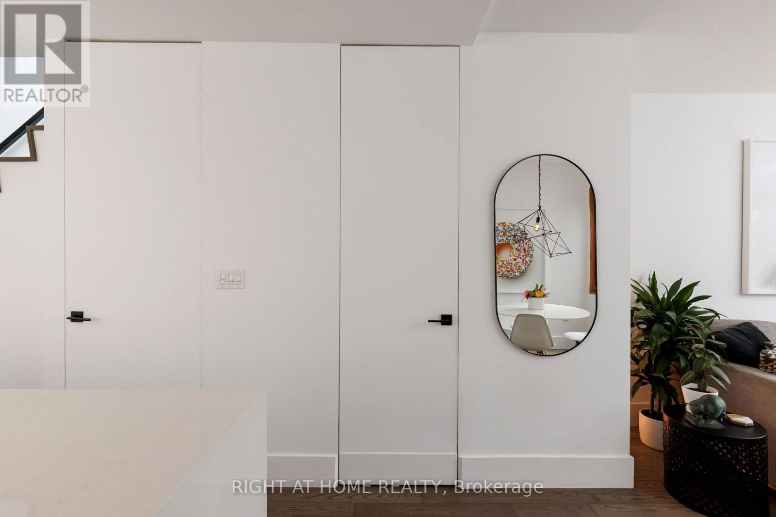 128 HAMILTON STREET Image 32