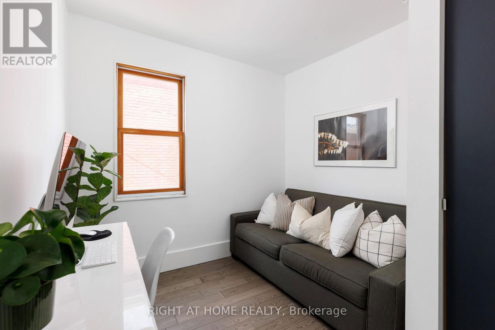 128 HAMILTON STREET Image 42