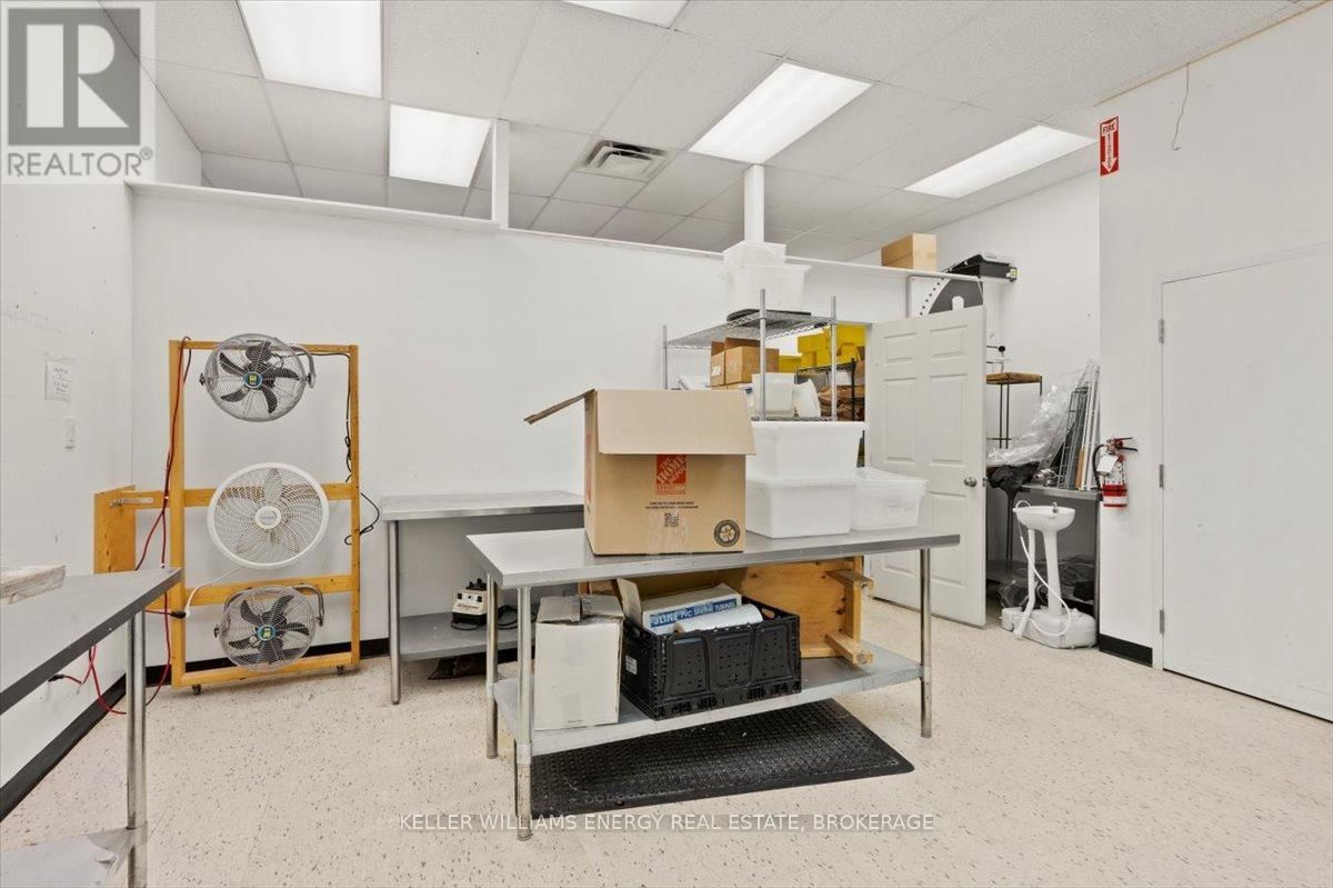 109 - 1077 BOUNDARY ROAD Image 14