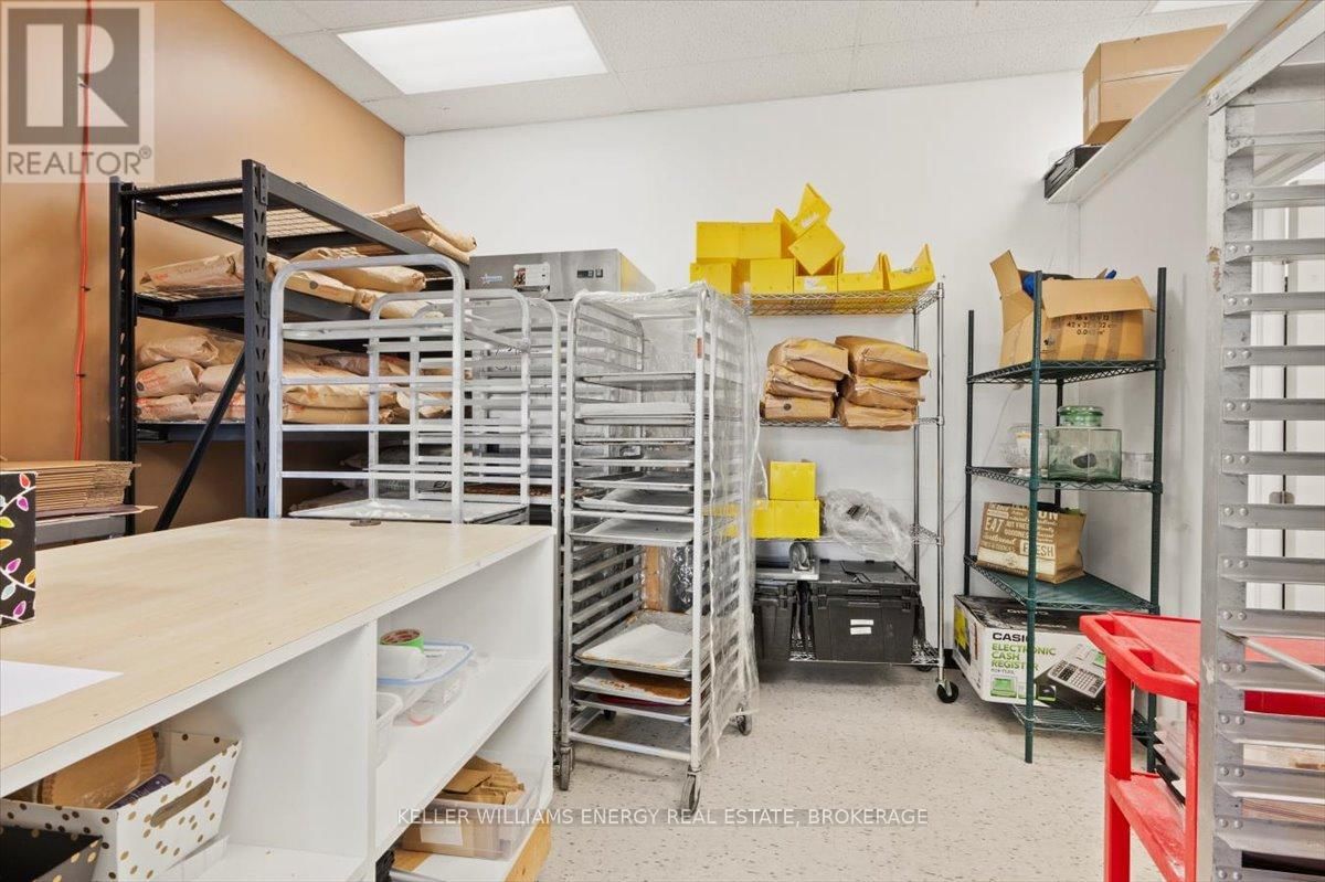 109 - 1077 BOUNDARY ROAD Image 16