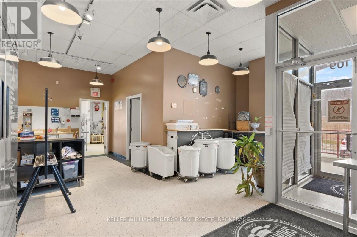 109 - 1077 BOUNDARY ROAD Image 3