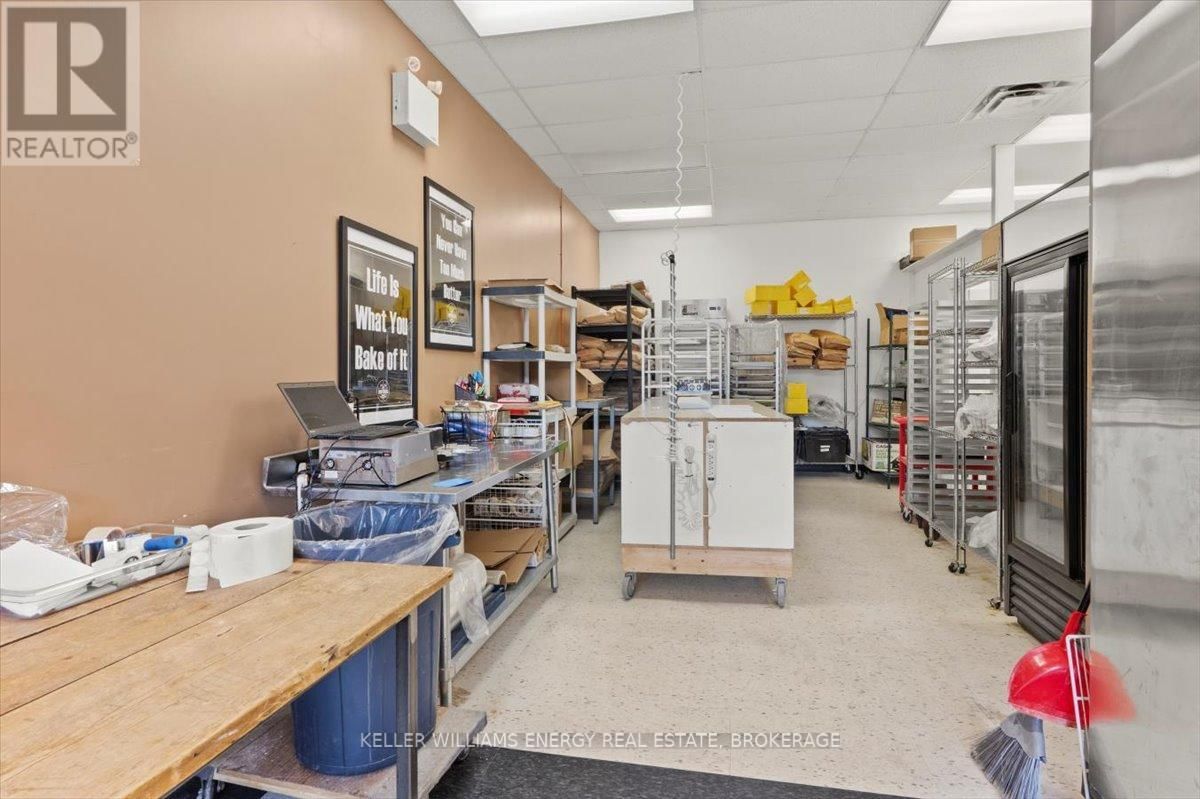 109 - 1077 BOUNDARY ROAD Image 5
