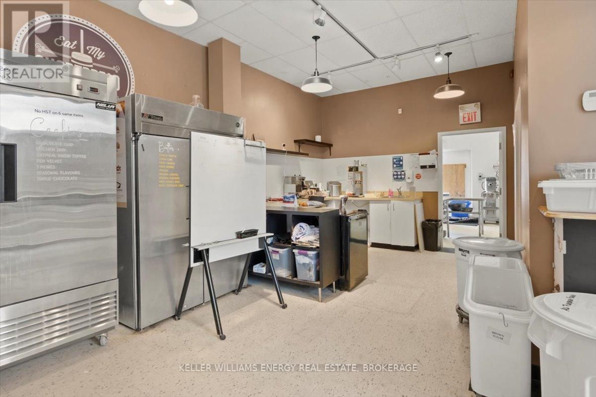 109 - 1077 BOUNDARY ROAD Image 7