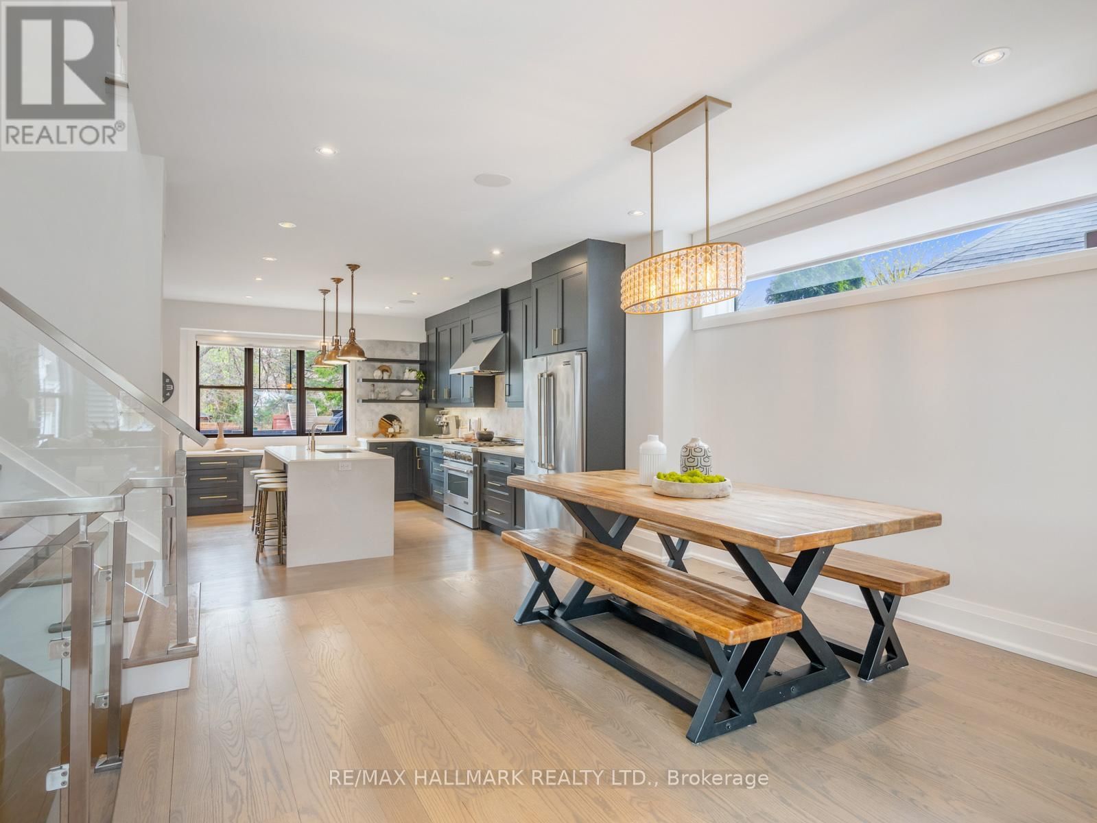 25 PARKLAND ROAD Image 12