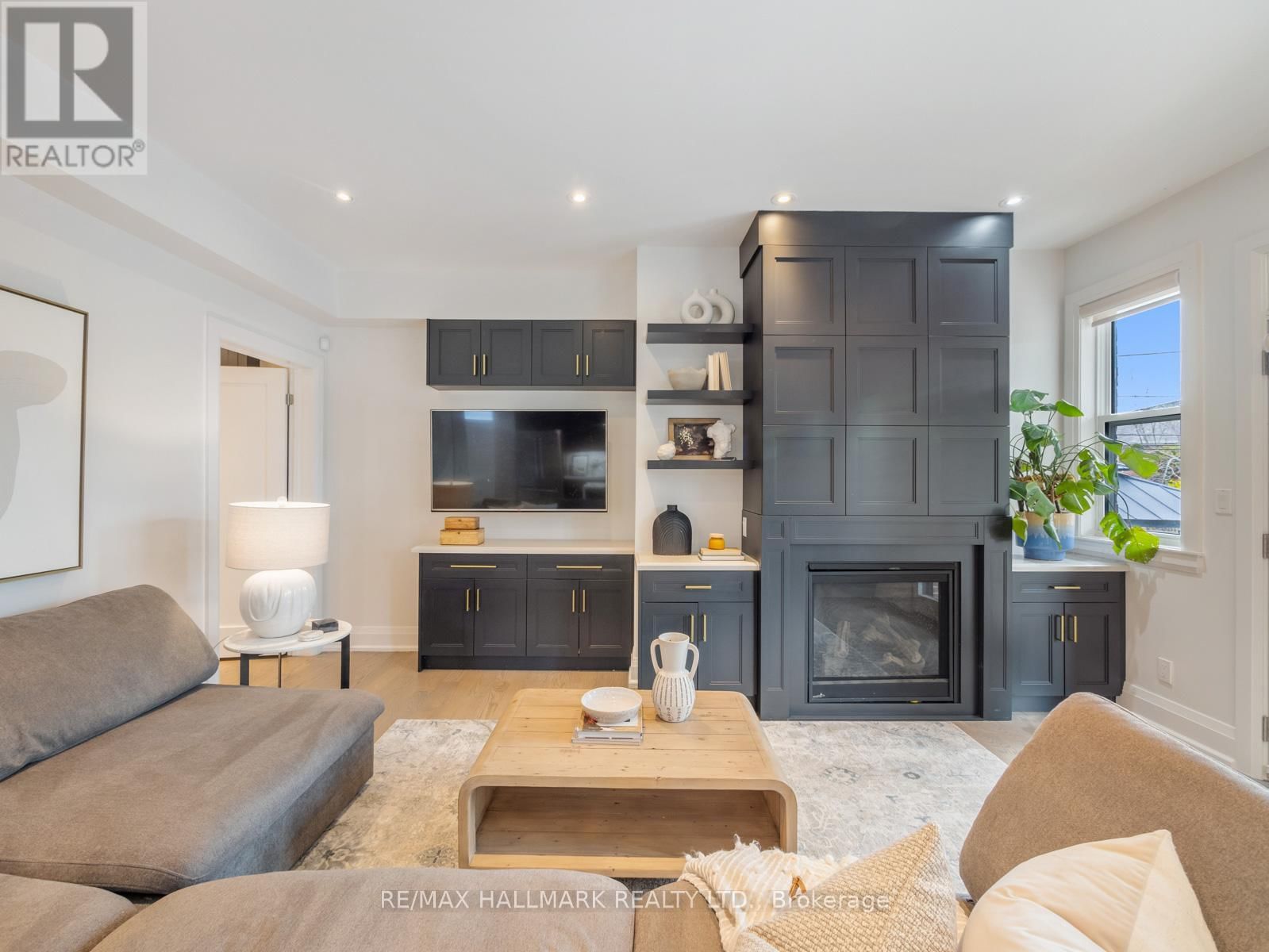25 PARKLAND ROAD Image 22