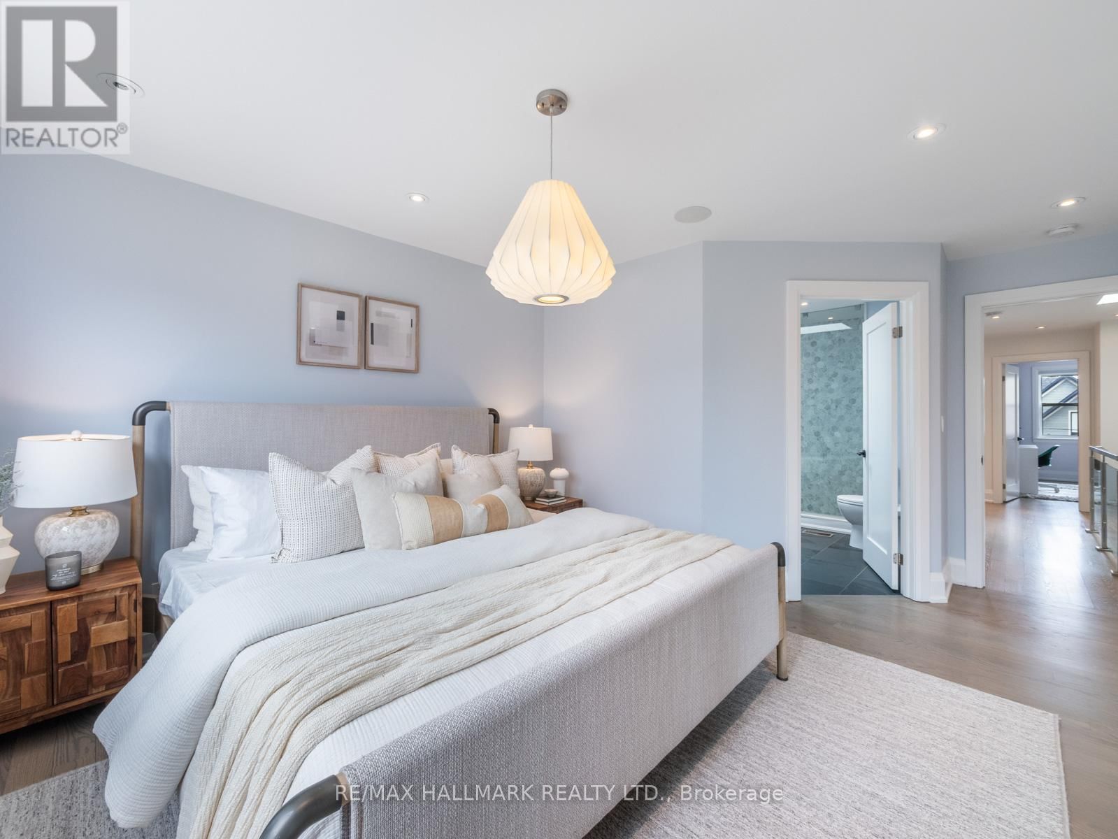 25 PARKLAND ROAD Image 29
