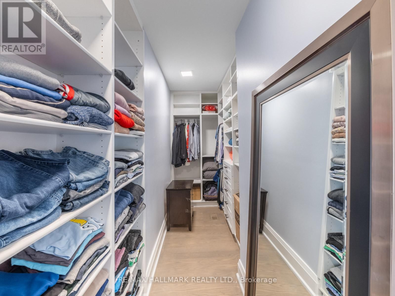 25 PARKLAND ROAD Image 31