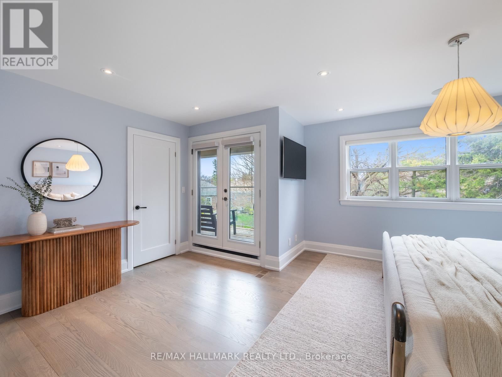 25 PARKLAND ROAD Image 32