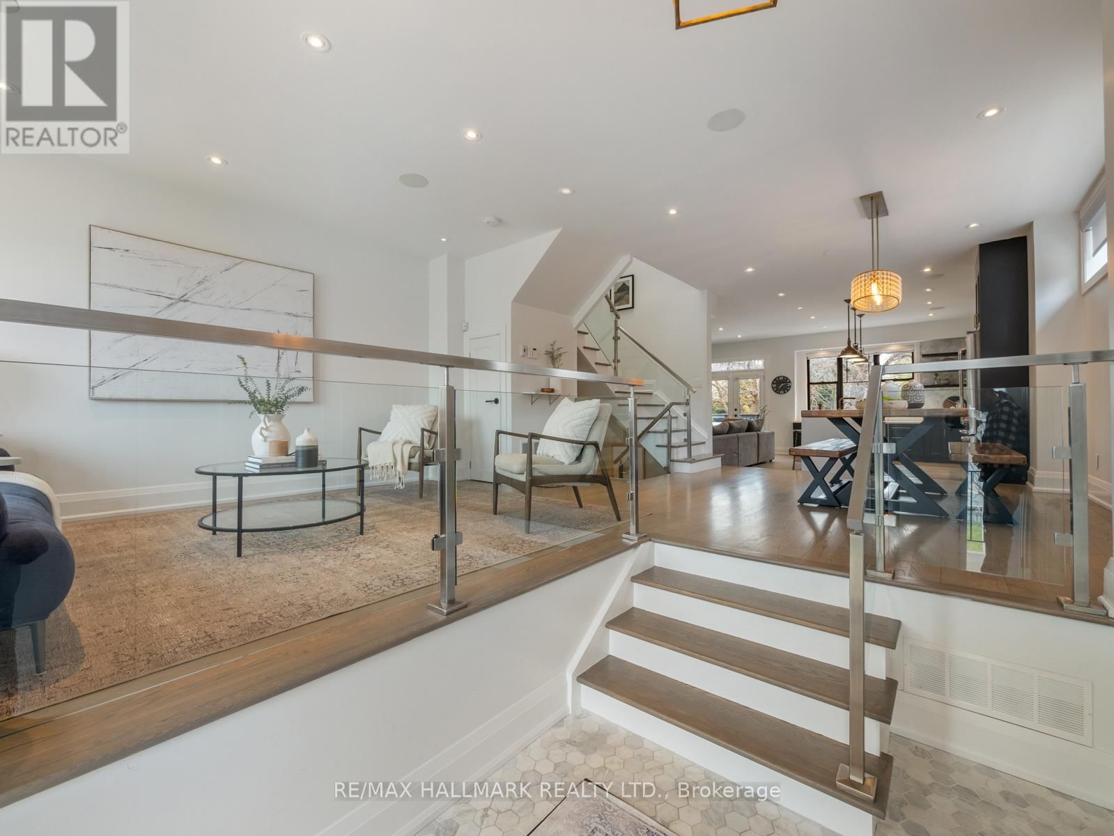 25 PARKLAND ROAD Image 4