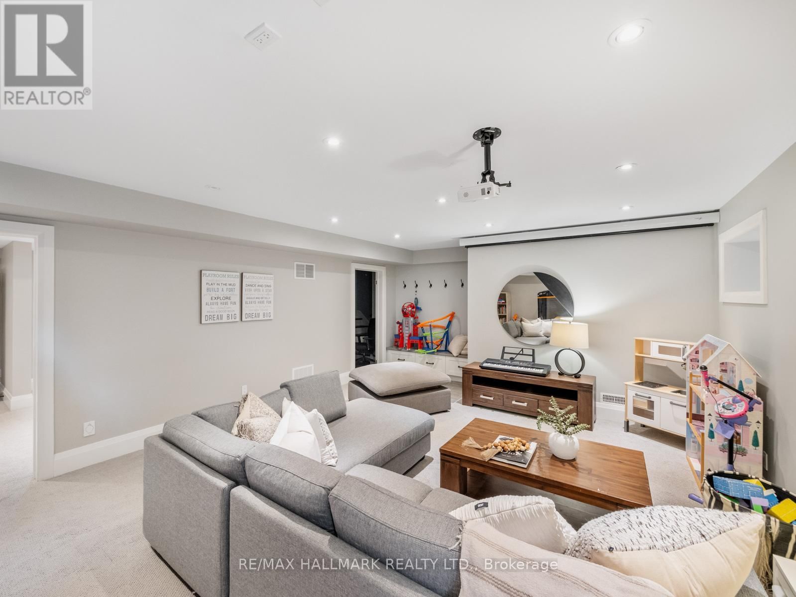 25 PARKLAND ROAD Image 42