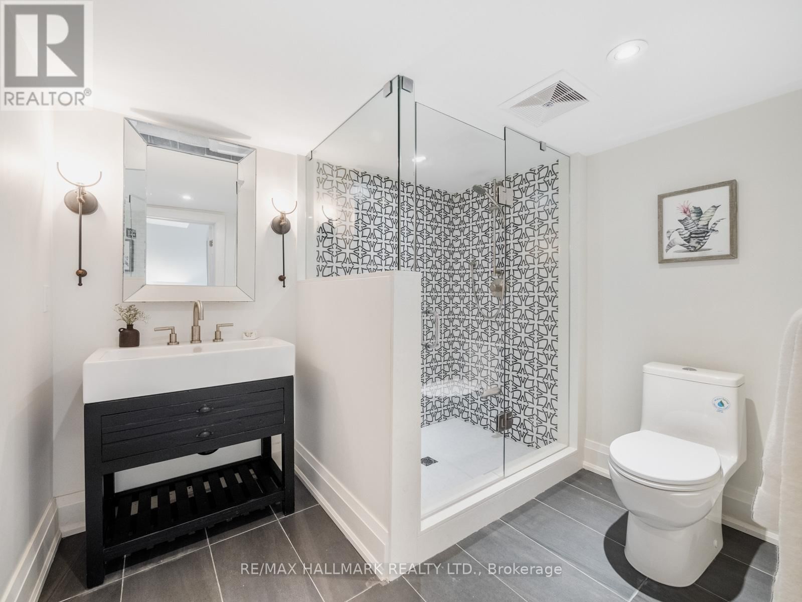 25 PARKLAND ROAD Image 46