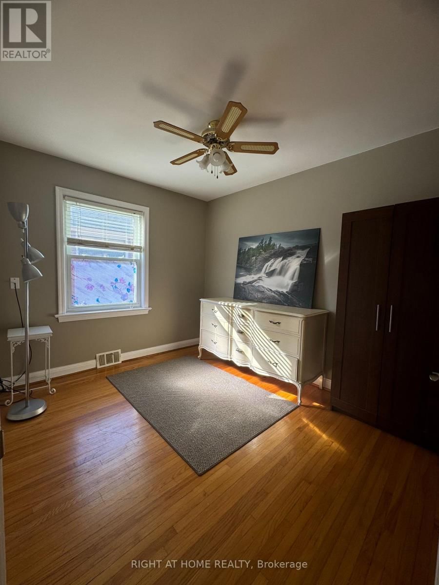 4 WARINGSTOWN DRIVE Image 15