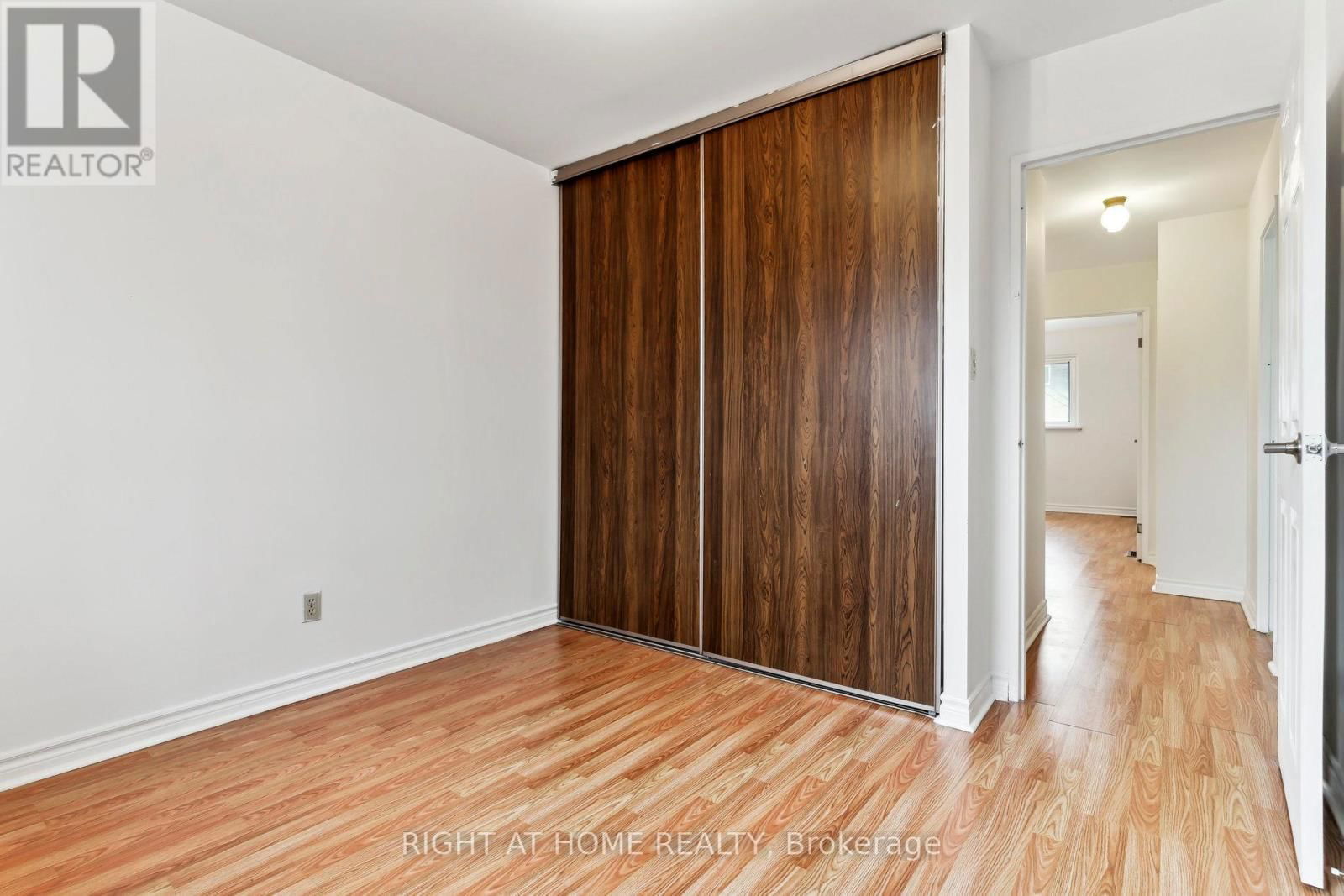 92 - 44 CHESTER LE BOULEVARD Image 26