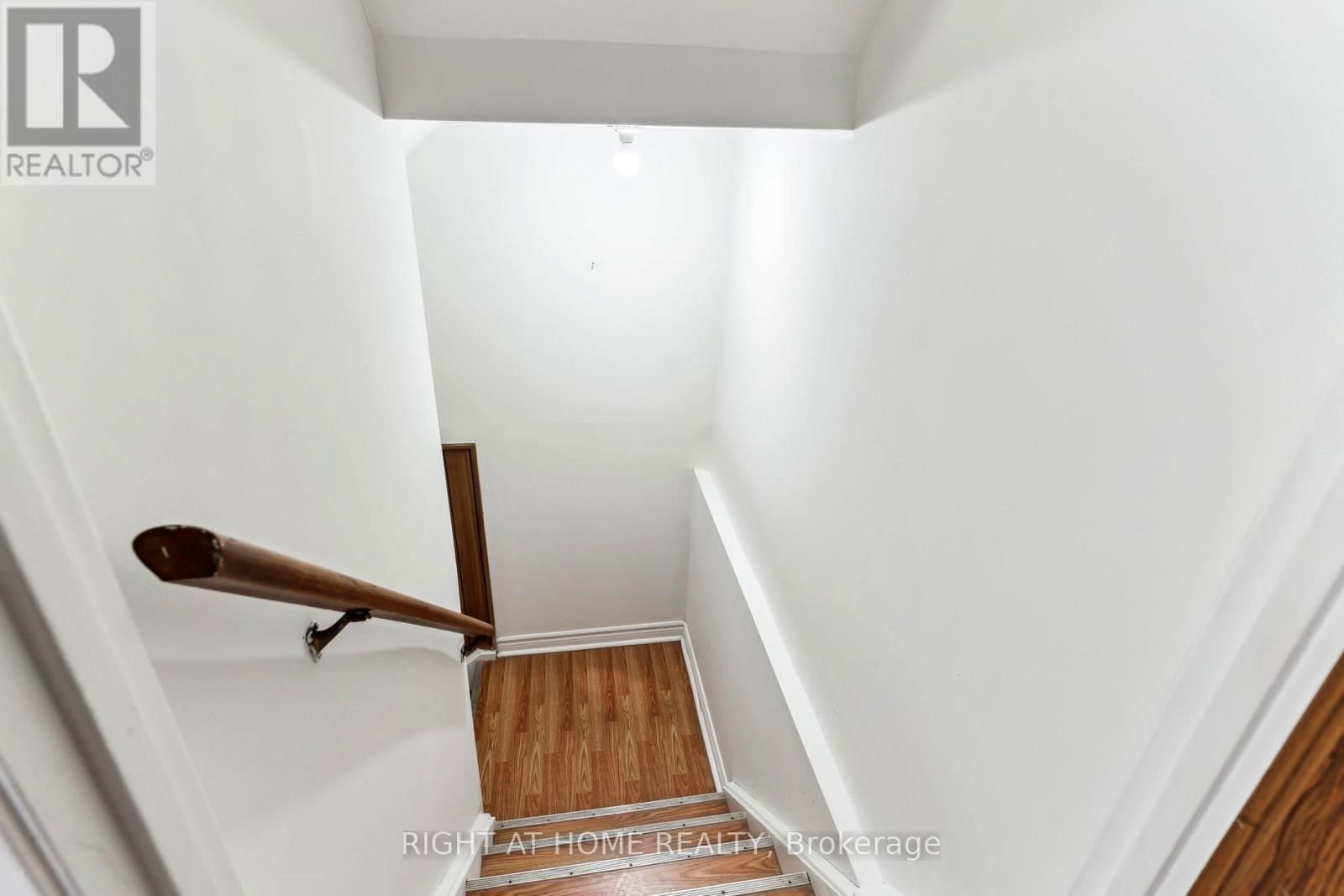 92 - 44 CHESTER LE BOULEVARD Image 27