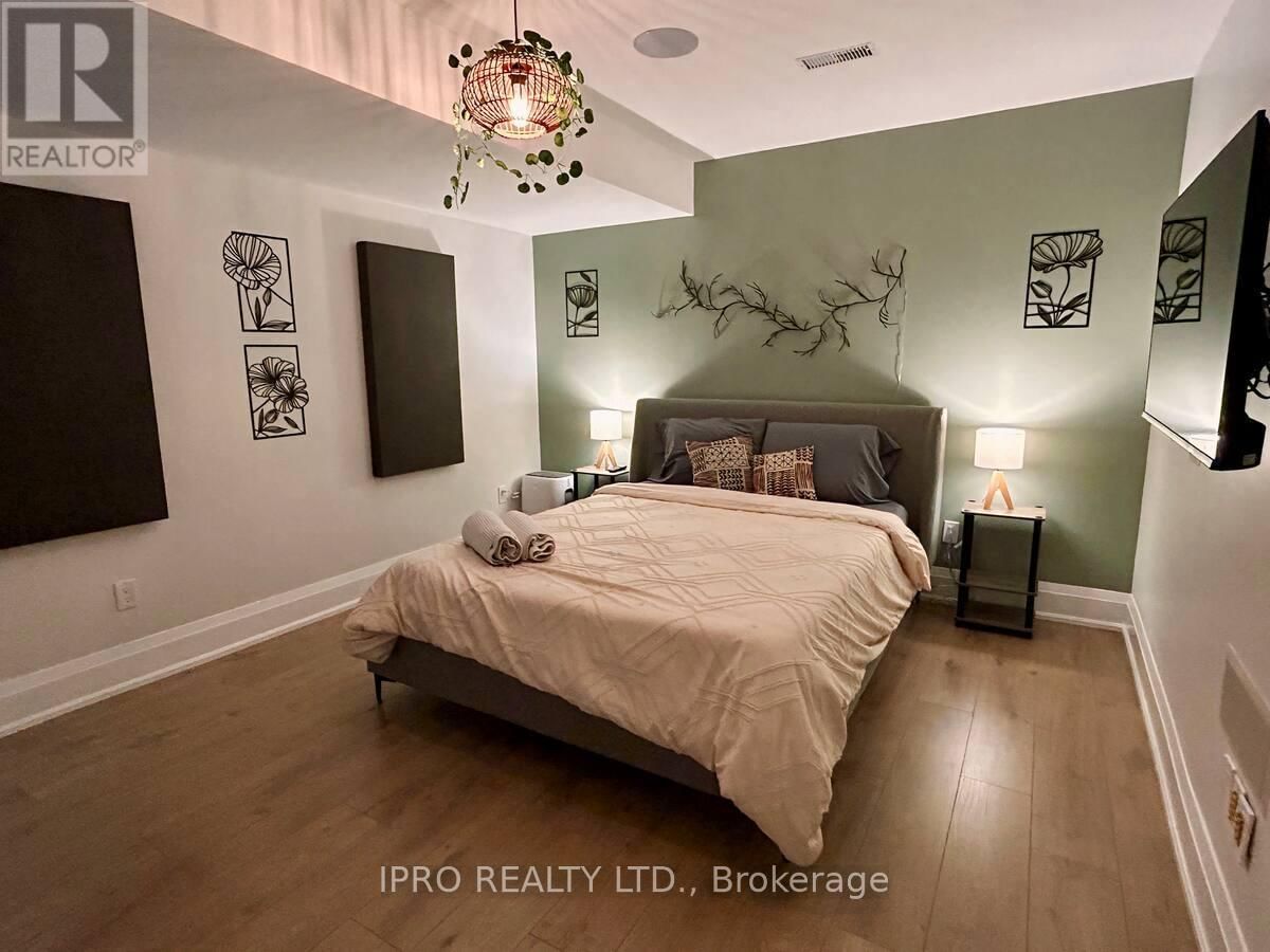 1BR Studio - 13 ADAIR ROAD Image 3