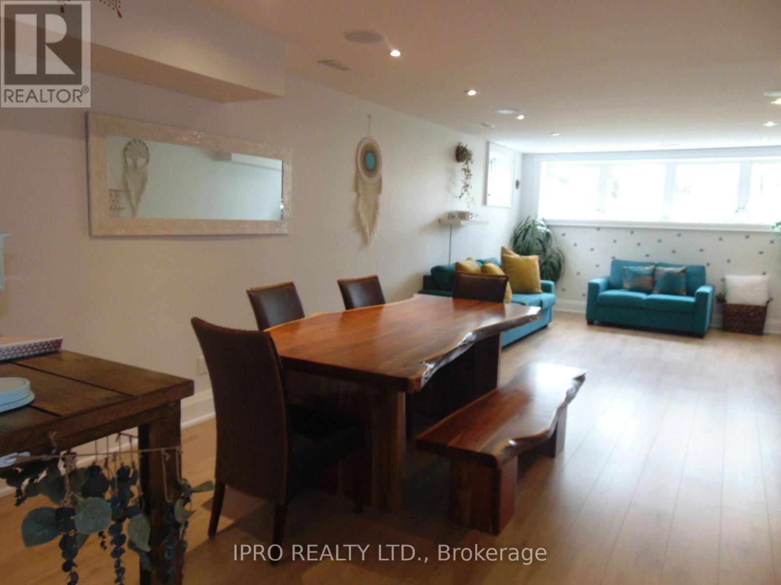 1BR Studio - 13 ADAIR ROAD Image 9