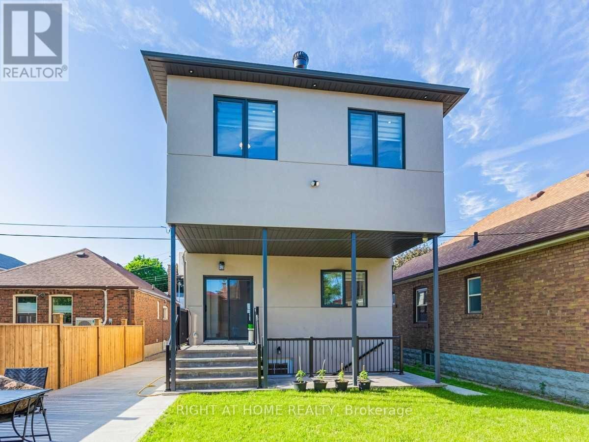 Main - 484 DONLANDS AVENUE Image 23