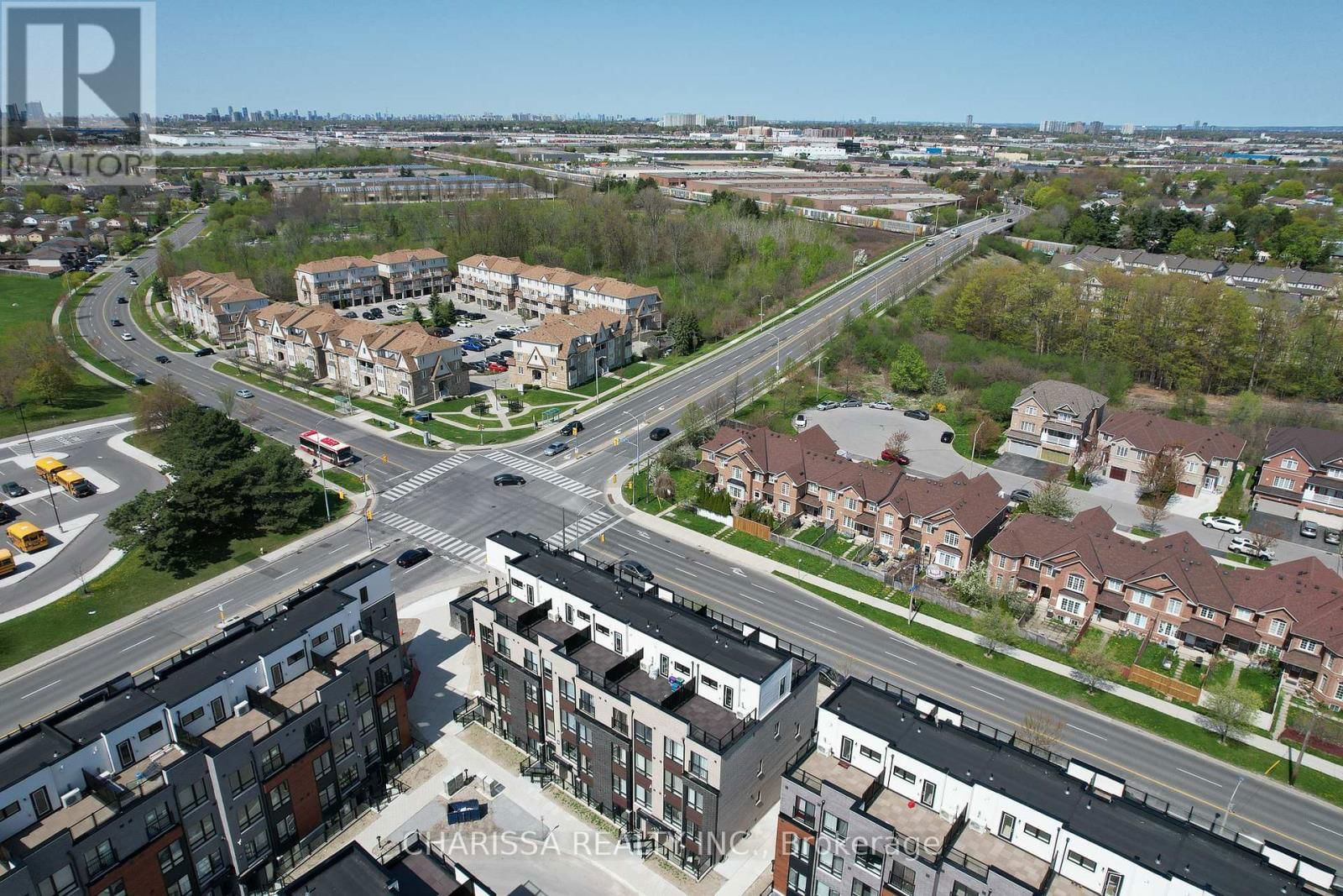 33 - 30 LIBEN WAY Image 39