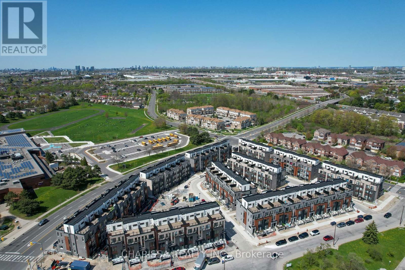 33 - 30 LIBEN WAY Image 47