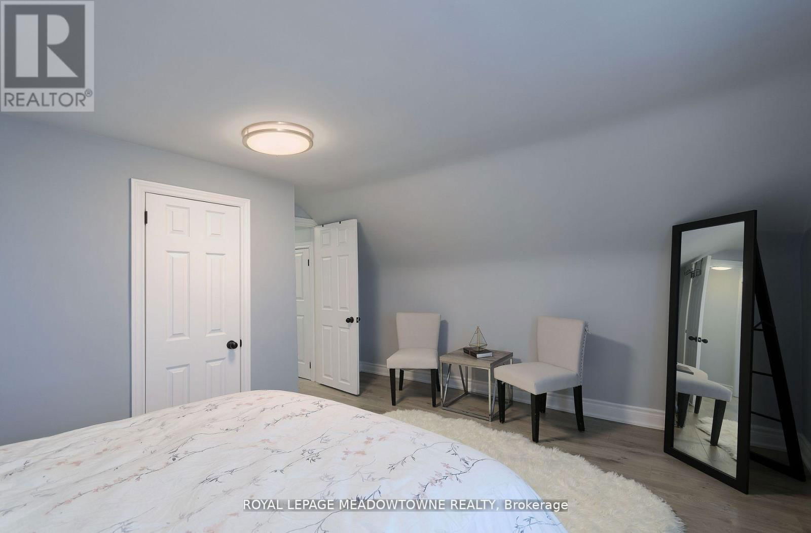 260 ATHOL STREET EAST Image 21