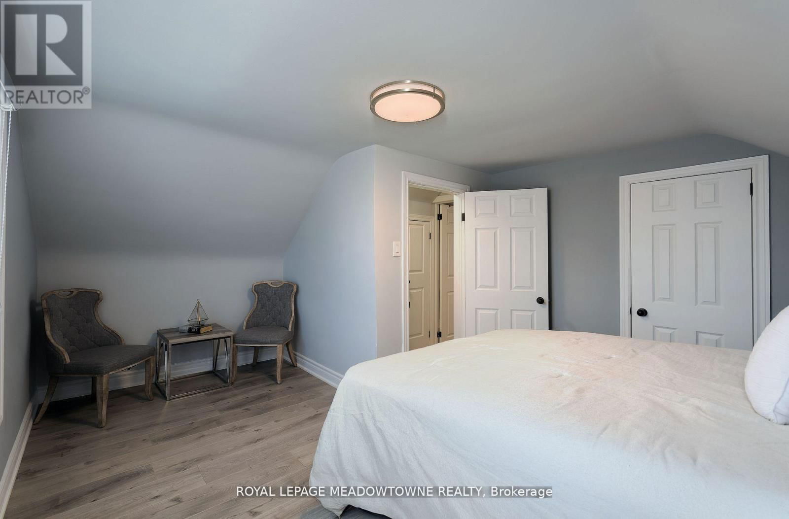 260 ATHOL STREET EAST Image 23