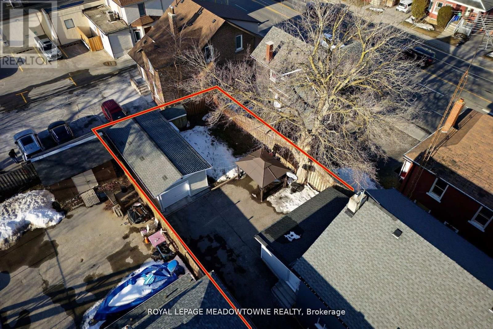 260 ATHOL STREET EAST Image 31