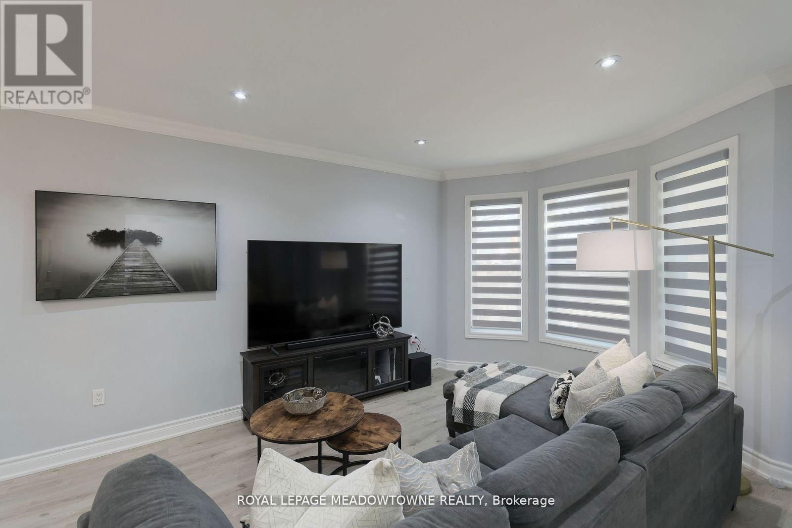 260 ATHOL STREET EAST Image 7
