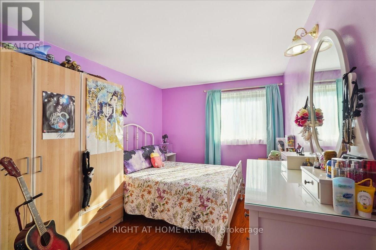 48 ARDGOWAN CRESCENT Image 24