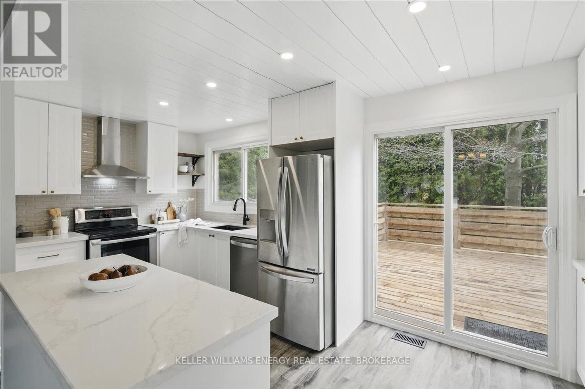285 CENTRAL PARK BOULEVARD NORTH Image 16