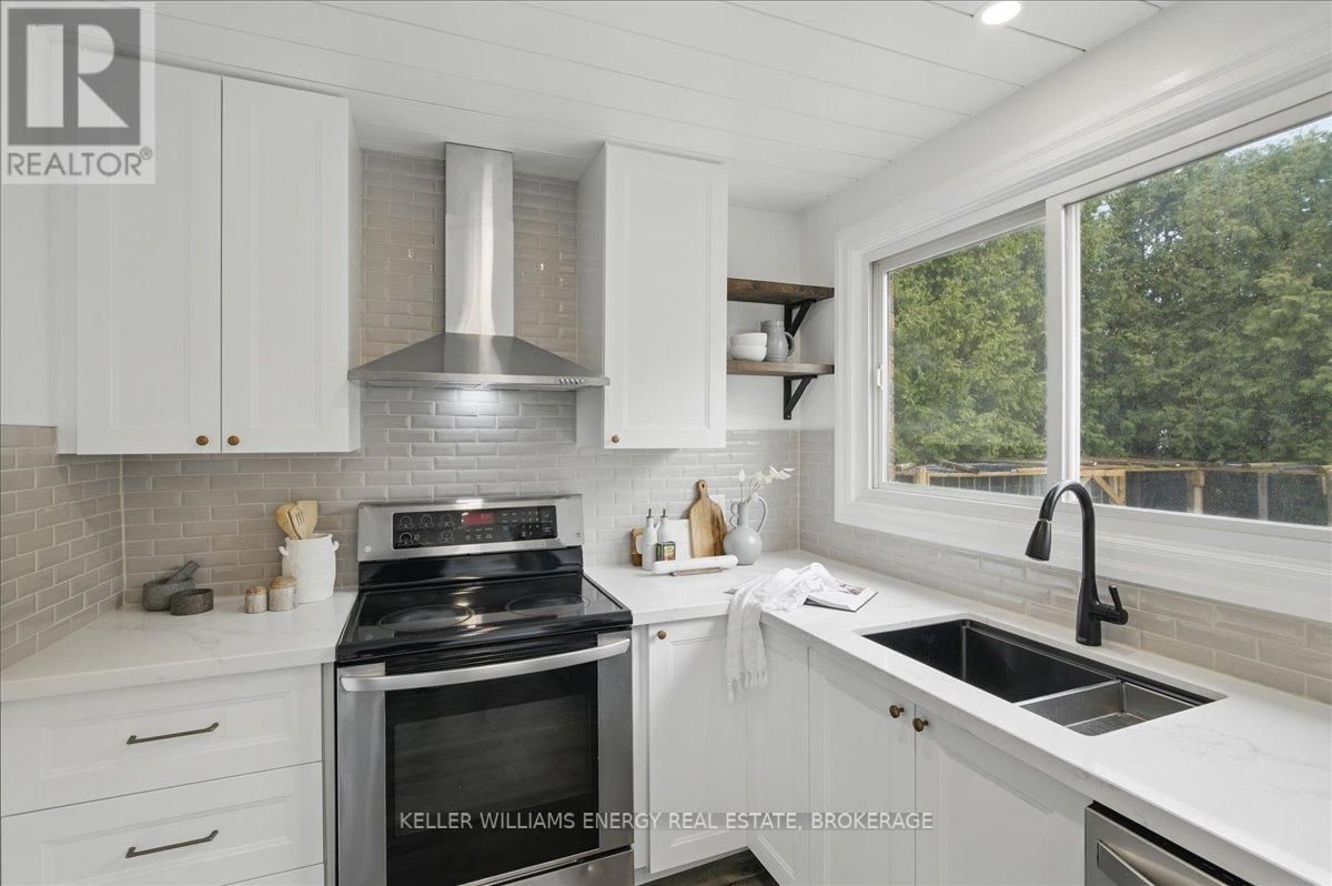 285 CENTRAL PARK BOULEVARD NORTH Image 17