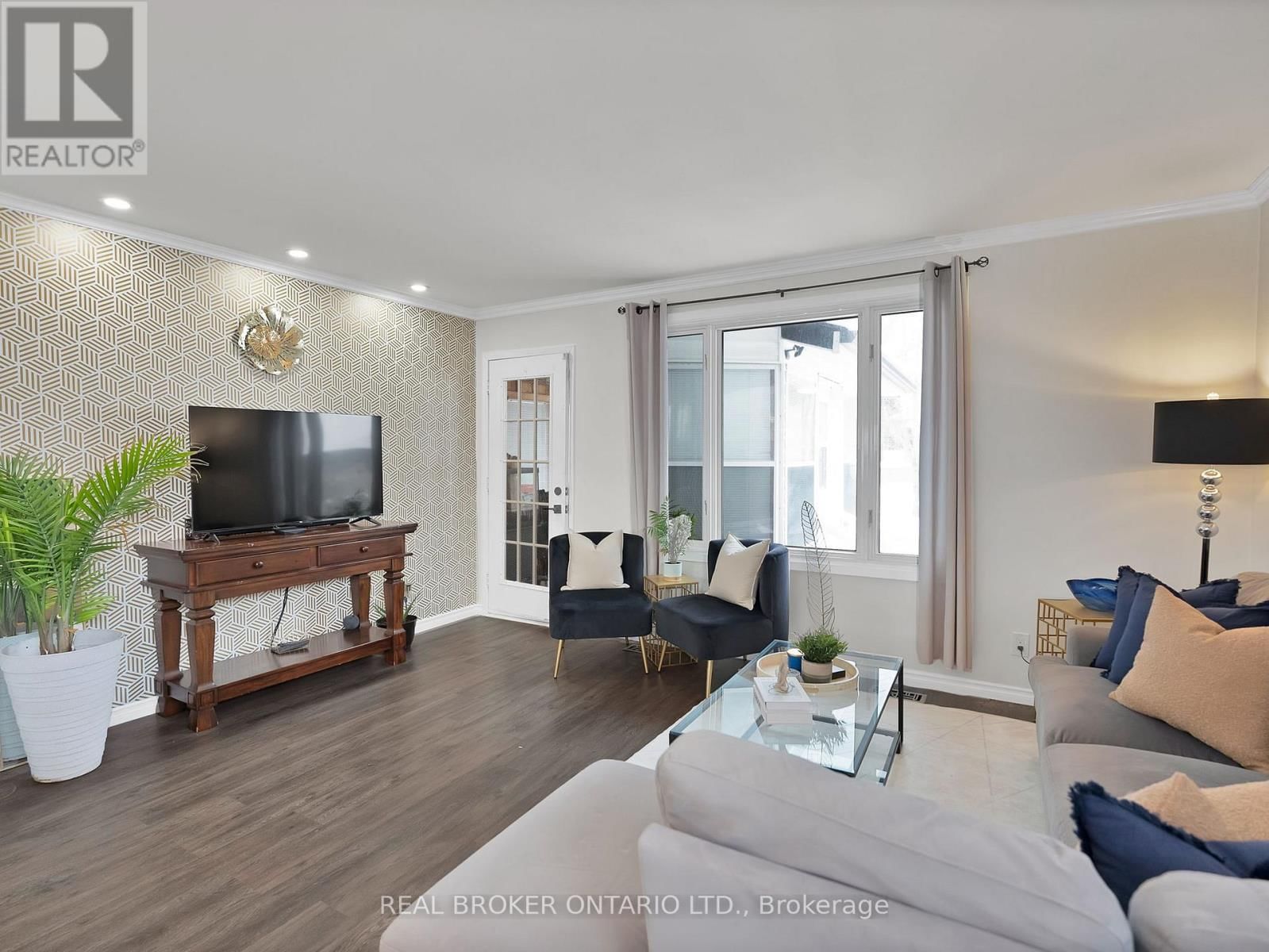 1005 WALTON BOULEVARD Image 13