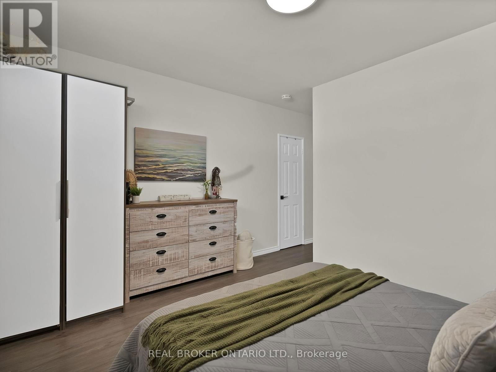 1005 WALTON BOULEVARD Image 19