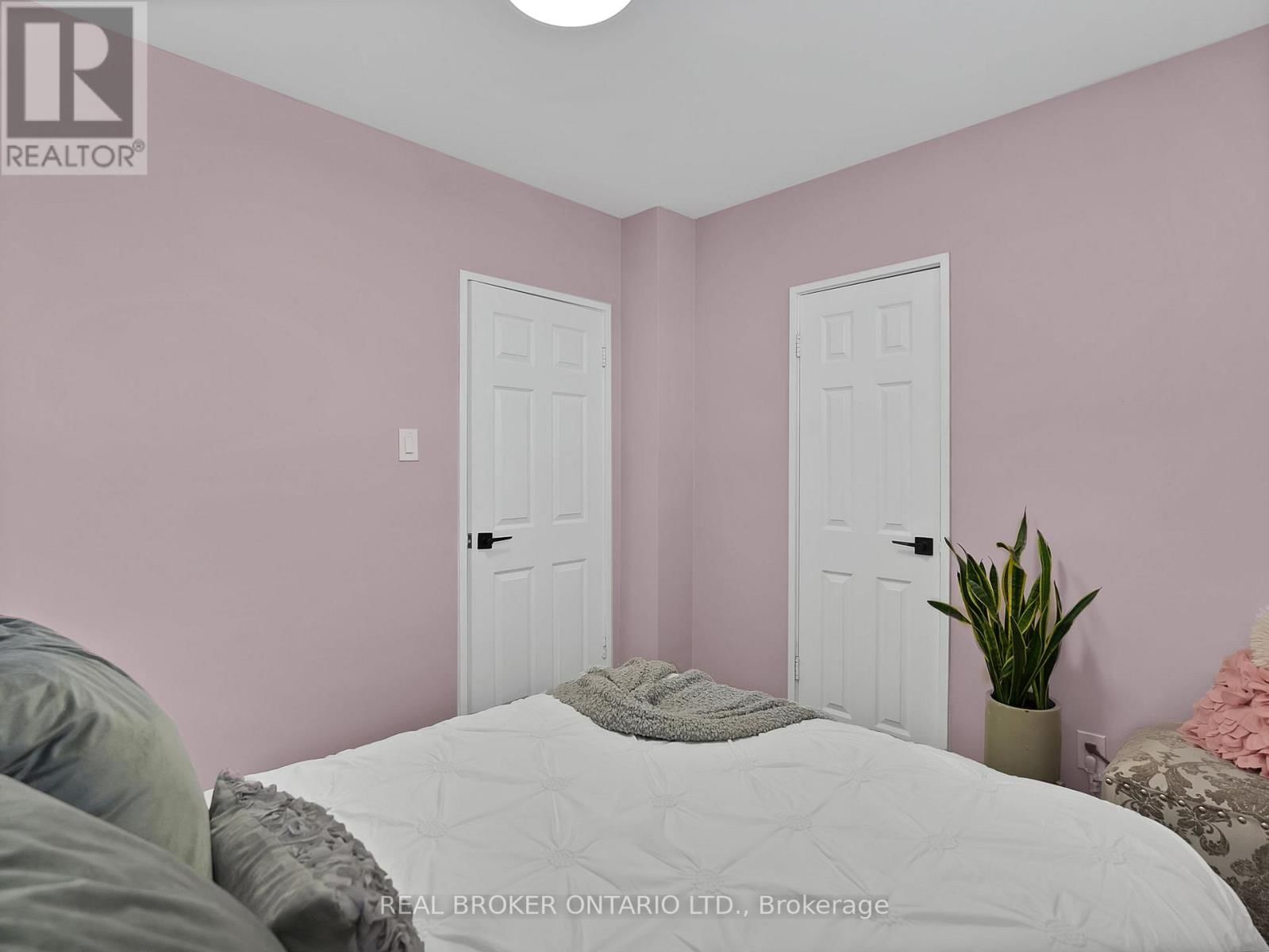 1005 WALTON BOULEVARD Image 21