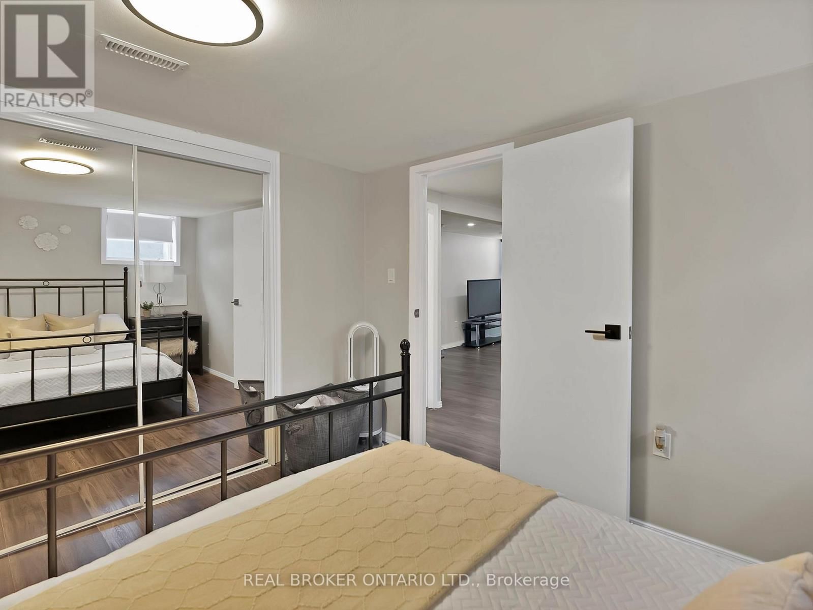 1005 WALTON BOULEVARD Image 27