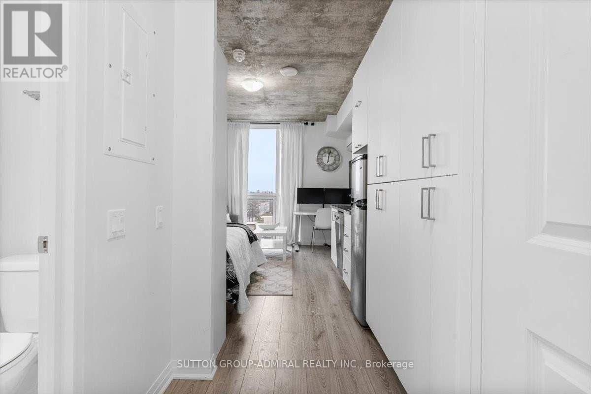 636 - 1900 SIMCOE STREET NORTH Image 8
