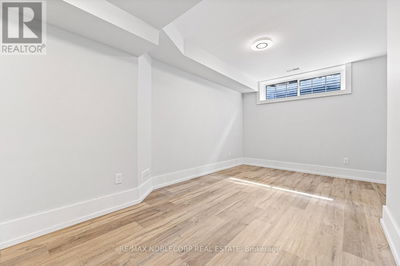 Commercial for Rent in Ontario
