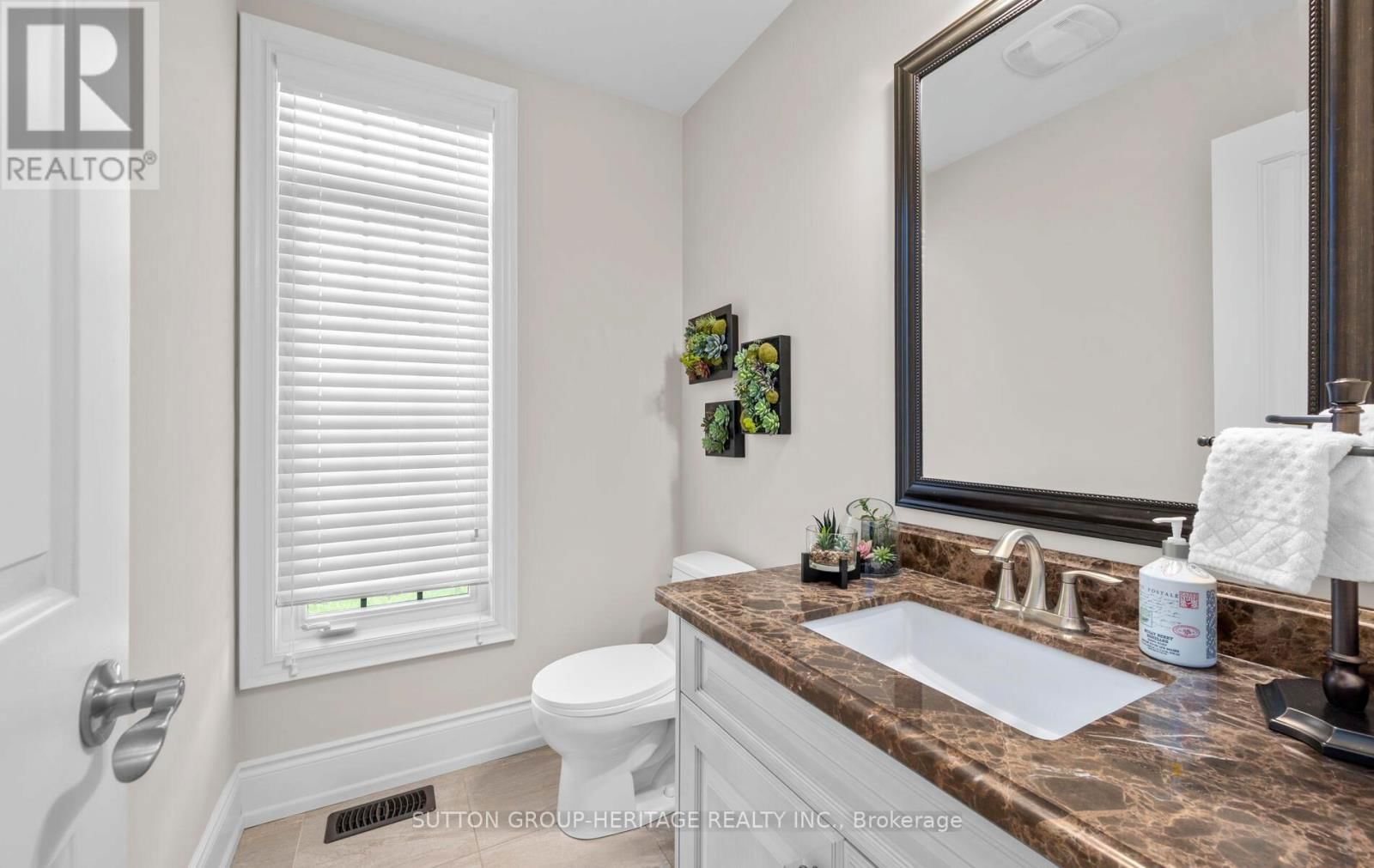 11 SERENE COURT Image 16