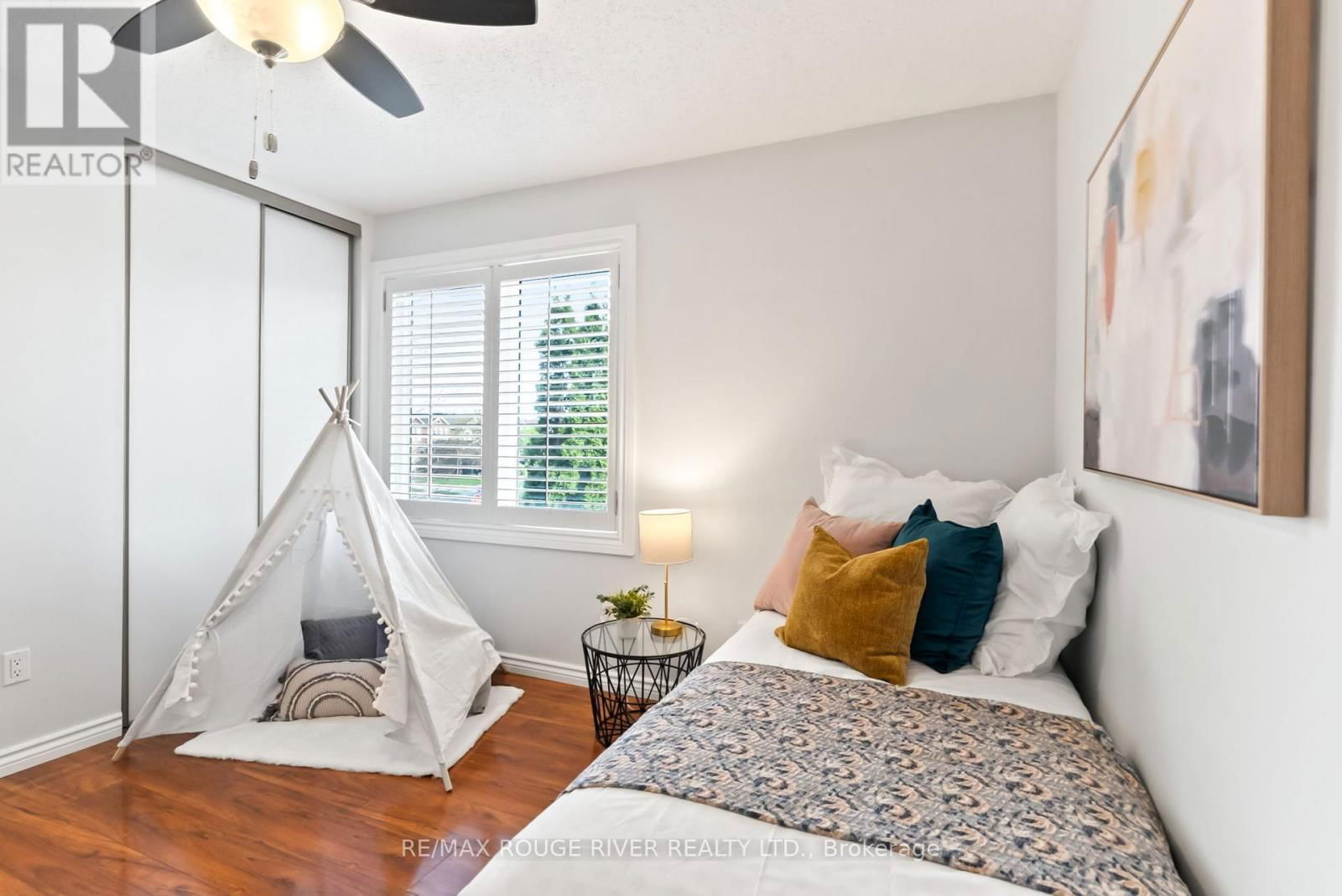 32 FENCEROW DRIVE Image 29