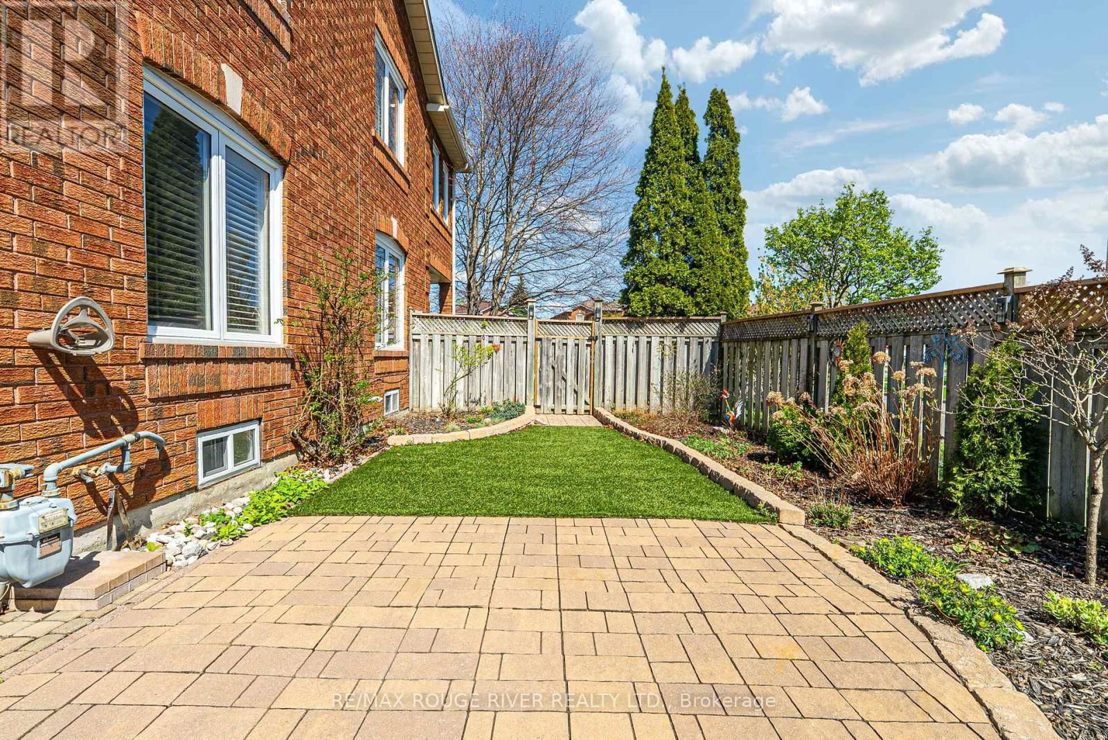 32 FENCEROW DRIVE Image 42