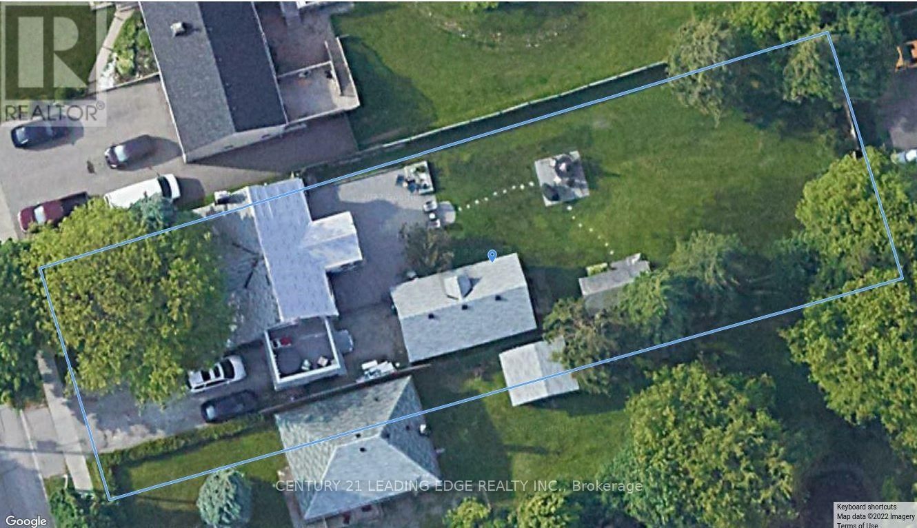 1721 BROCK STREET SOUTH Image 1