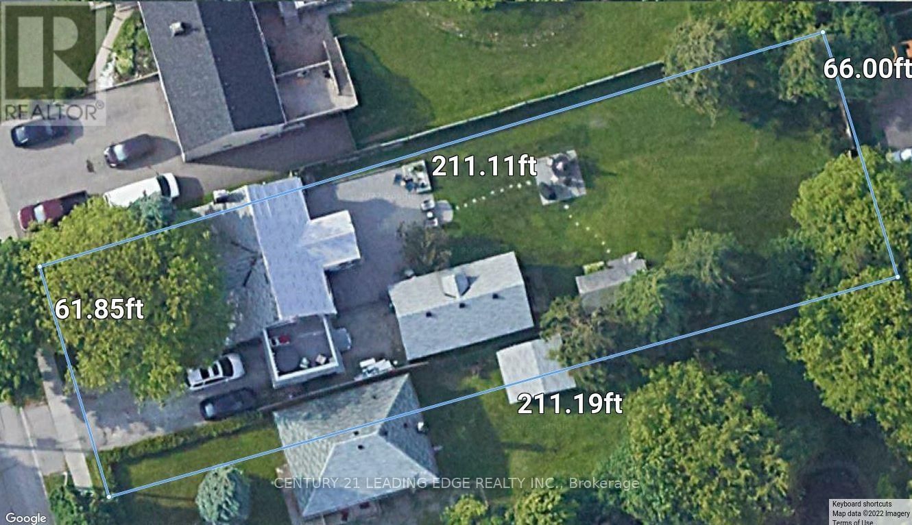 1721 BROCK STREET SOUTH Image 2