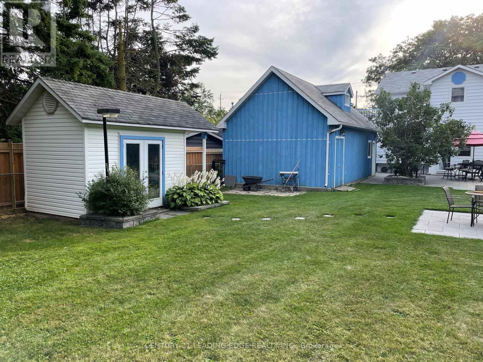 1721 BROCK STREET SOUTH Image 7