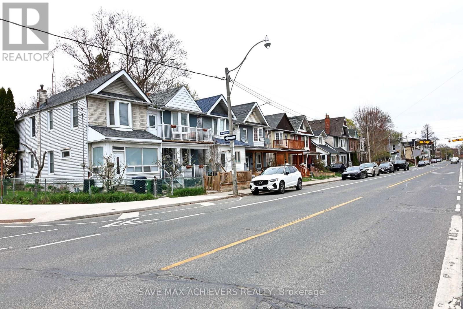 1820 DUNDAS STREET EAST Image 2