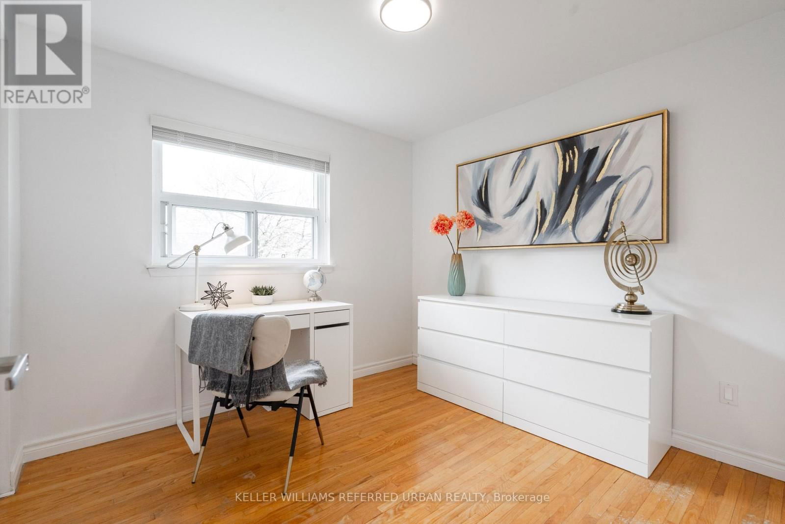 71 GORSEY SQUARE Image 22